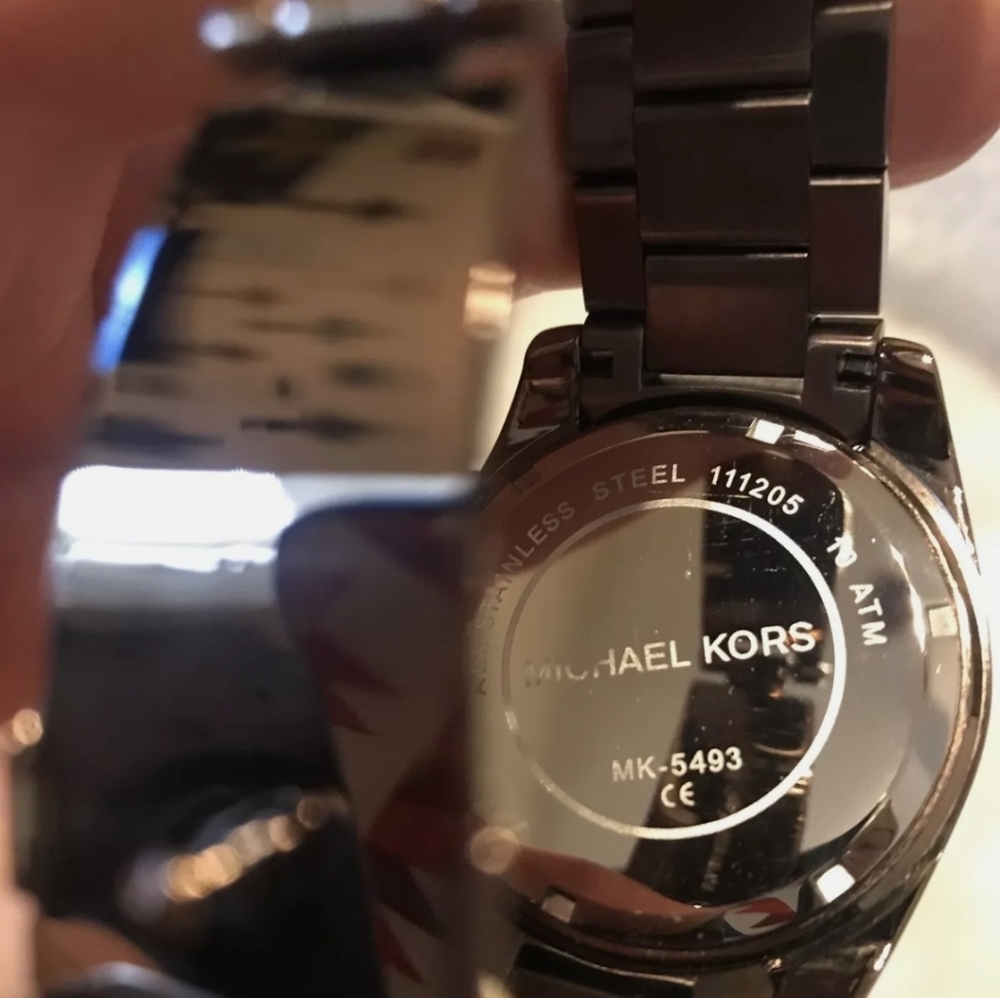 Michael Kors Blair Multi Function Brown #5493 - image 3